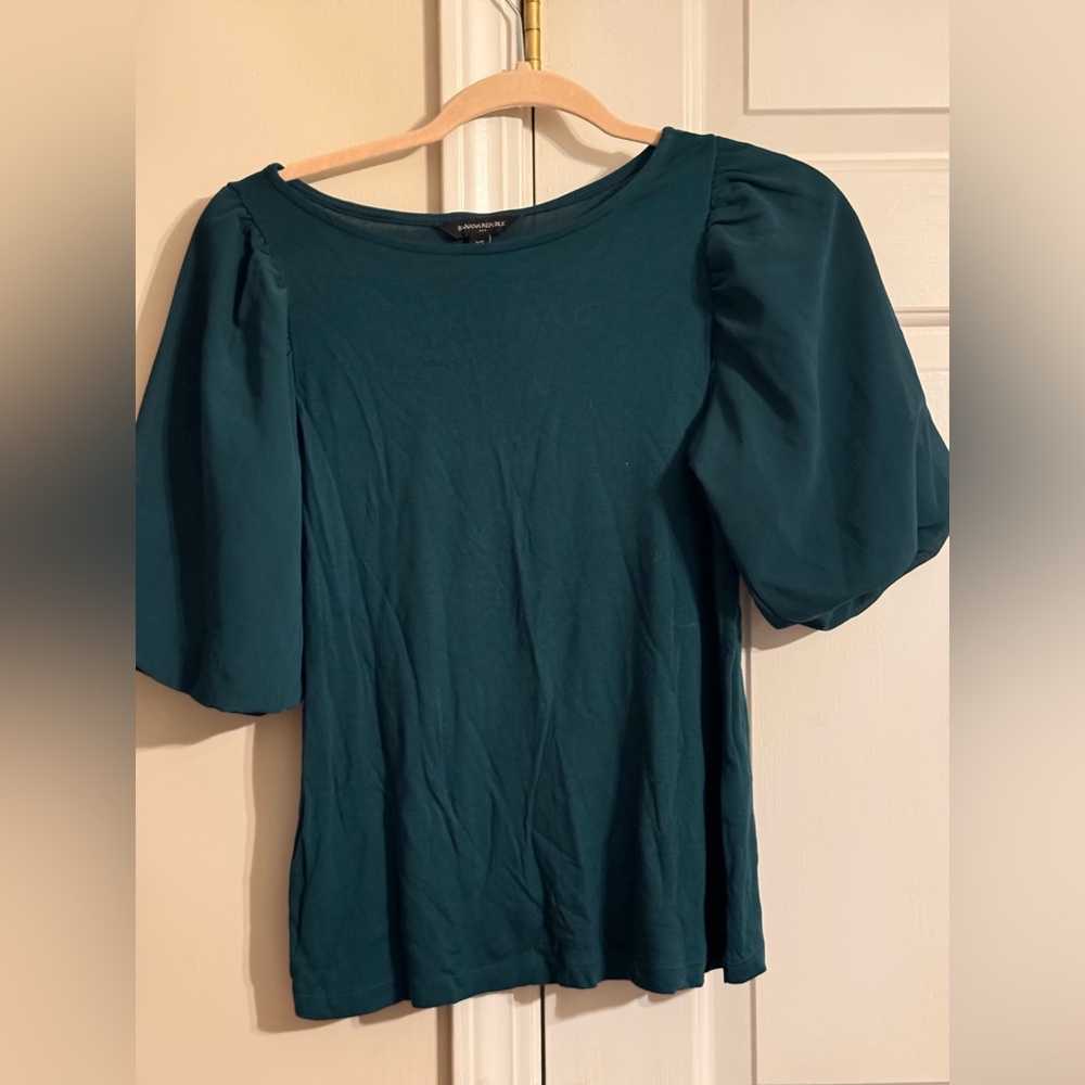Banana Republic Crinkle Puff Sleeve Top